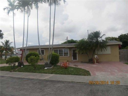 5781 NW 111 ST, Hialeah, FL 33012