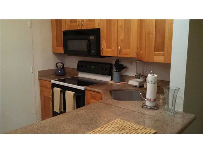 5601 COLLINS AV # 1422, Miami Beach, FL 33140