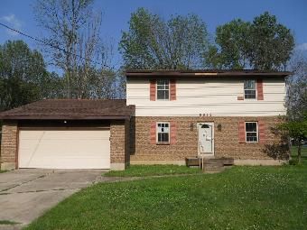 5814 Green Crest Dr, Hamilton, OH 45011