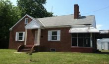 1613 Dupuy Rd Petersburg, VA 23803