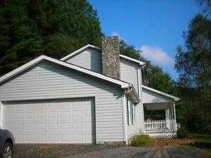 581 N Fork New River Rd, Lansing, NC 28643