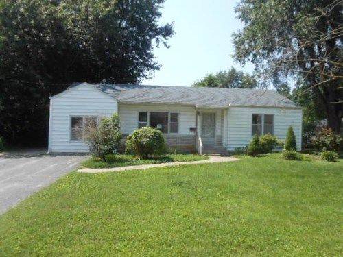 1236 E Wayland St, Springfield, MO 65804