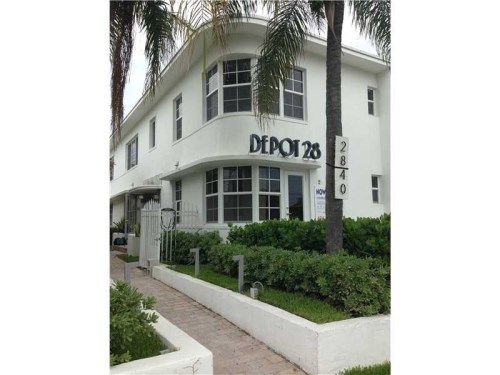 2840 PINETREE DR # 9, Miami Beach, FL 33140