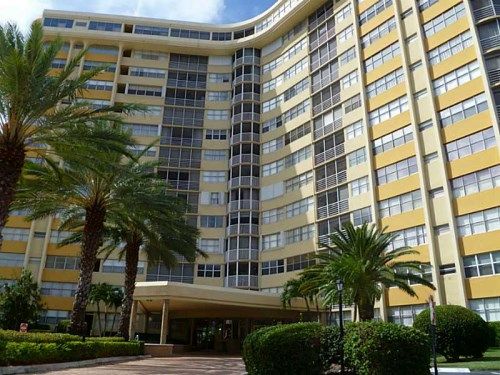 100 GOLDEN ISLES DR # 1411, Hallandale, FL 33009