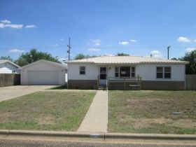 605 6th Street, Wolfforth, TX 79382