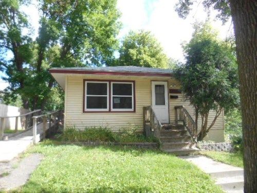 1089 5th St E, Saint Paul, MN 55106