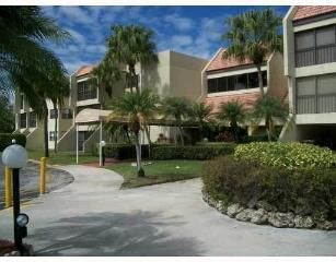 220 Lakeview Dr # 107, Fort Lauderdale, FL 33326