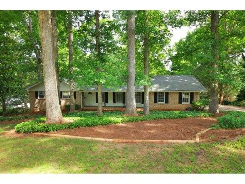 1826 W Nancy Creek Drive Ne, Atlanta, GA 30341