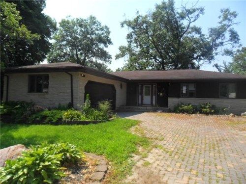 812 Marquette St, Muscatine, IA 52761