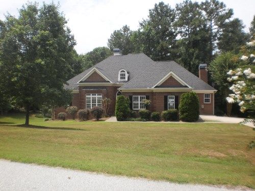 135 Magnolia Dr, Oxford, GA 30054