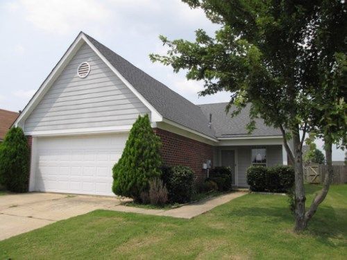 4282 Kentbrook Dr, Horn Lake, MS 38637