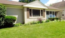 316 N Washington St Carpentersville, IL 60110