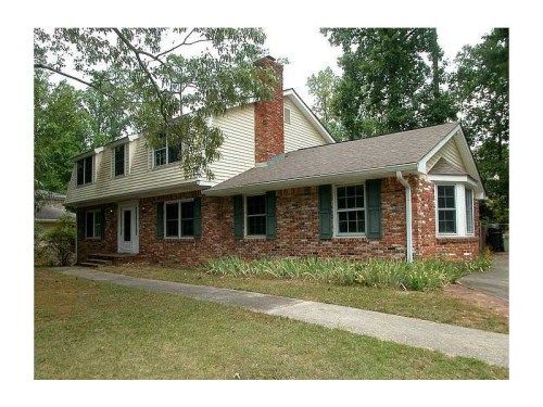 1660 Kings Down Circle, Atlanta, GA 30338