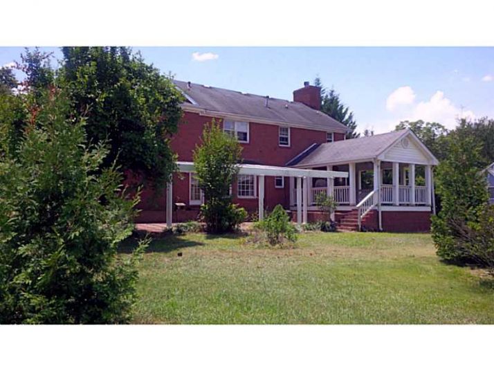 180 N Oakland Circle, Mcdonough, GA 30253