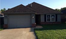 521 E Pine St Skiatook, OK 74070