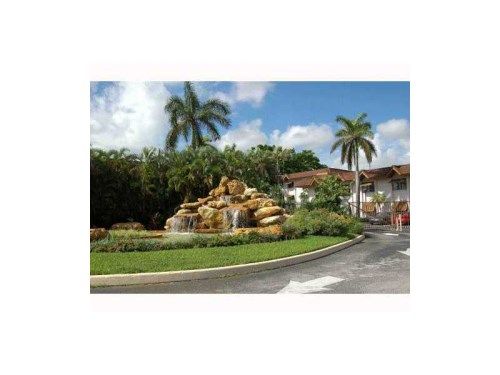 9490 SW 77 AV # N7, Miami, FL 33156