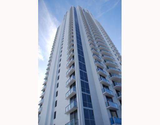 1060 BRICKELL AV # 4009, Miami, FL 33131