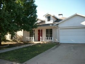 1813 Woodbridge Dr, Sulphur Springs, TX 75482