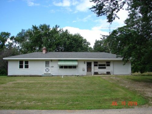 57820 Patterson Ln, Three Rivers, MI 49093