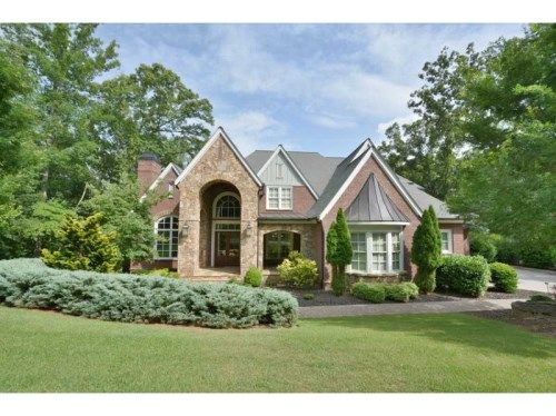 1098 Crescent River Pass, Suwanee, GA 30024