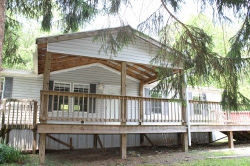 983 Ford Rd, Warne, NC 28909