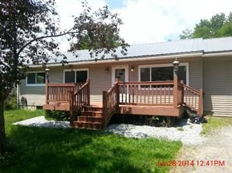 16 School St, Livermore Falls, ME 04254