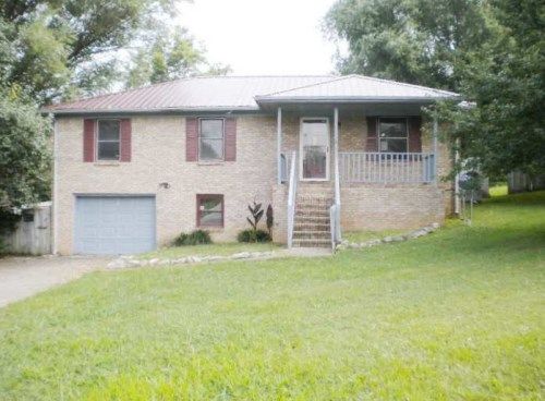 1002 Lowell Dr E, Fayetteville, TN 37334