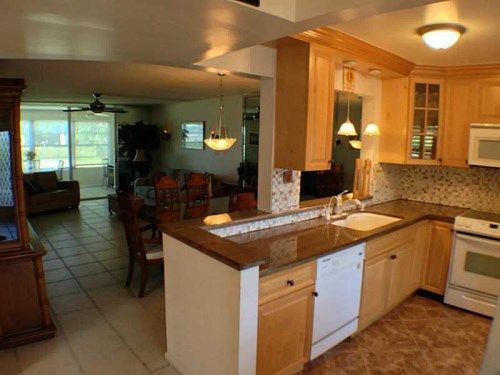 7561 NW 1ST ST # 201, Pompano Beach, FL 33063