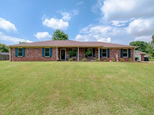 2105 CR 41, Florence, AL 35633