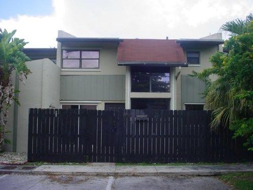 6905 Sw 110th Ave, Miami, FL 33173