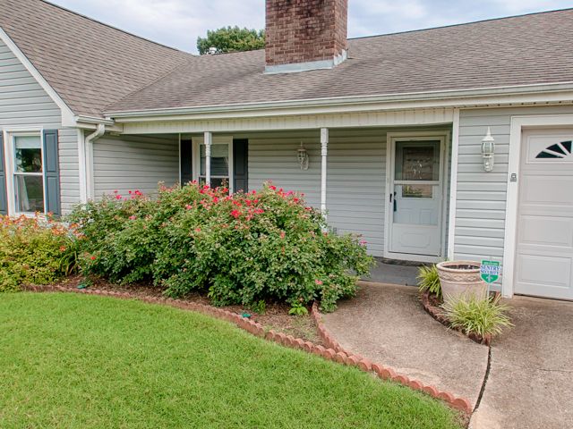 109 Kensington Dr., Florence, AL 35633