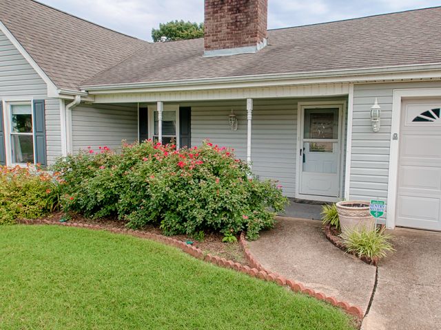 109 Kensington Dr., Florence, AL 35633