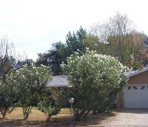 3445 Alexander Dr, Redding, CA 96002