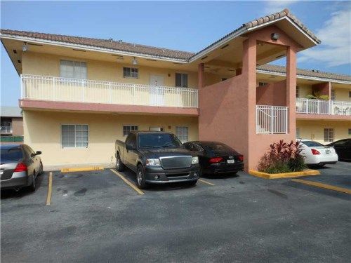 2951 W 80 ST # 108, Hialeah, FL 33018