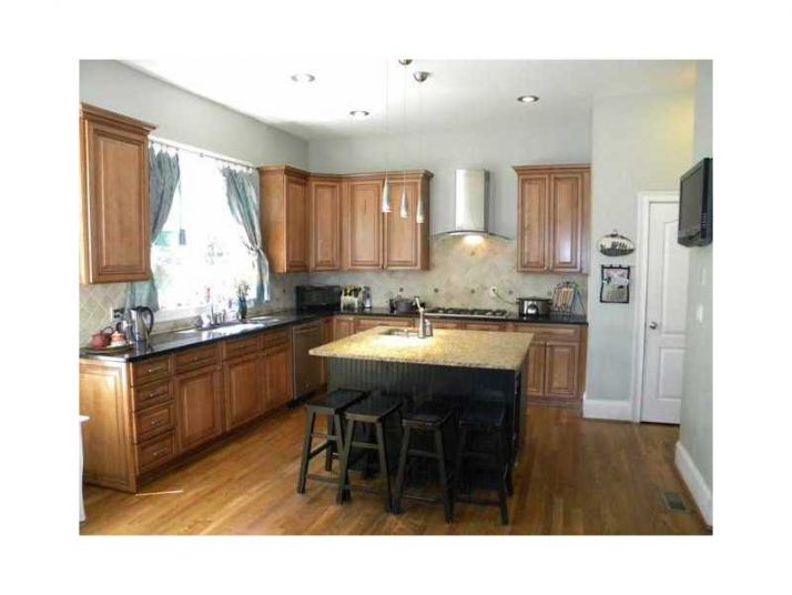 1246 Jody Lane Ne, Atlanta, GA 30329