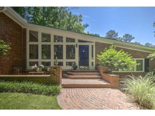 1106 W Wesley Road Nw, Atlanta, GA 30327