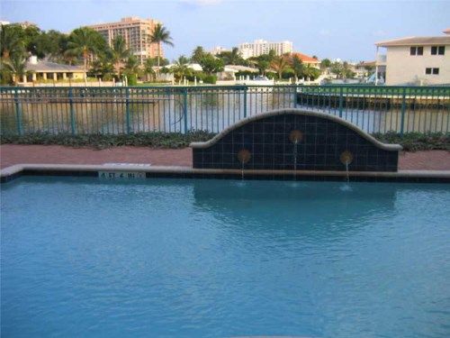 201 GOLDEN ISLES DR # 209, Hallandale, FL 33009