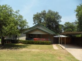 202 E Phillips St, Ripley, OK 74062