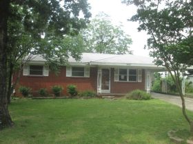 5423 Chauvin Dr, North Little Rock, AR 72118
