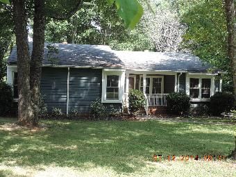 1227 Lightwood Dr, Matthews, NC 28105
