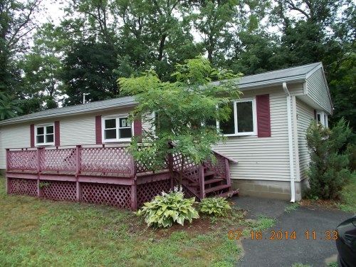 70 Crescent View Ave, Riverside, RI 02915