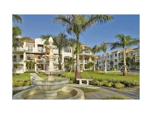 18445 NE 27 PL # 10, Miami, FL 33180