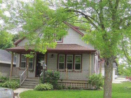 2513 Adams St, Two Rivers, WI 54241