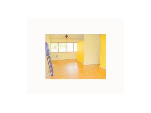 1070 98 ST # 19, Miami Beach, FL 33154