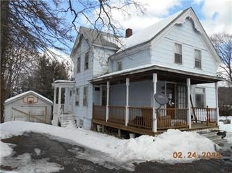 9  Hartford St, Claremont, NH 03743