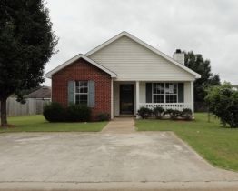 121 Brandonshire Ln, Bonaire, GA 31005