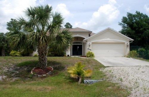 9196 85th St, Vero Beach, FL 32967
