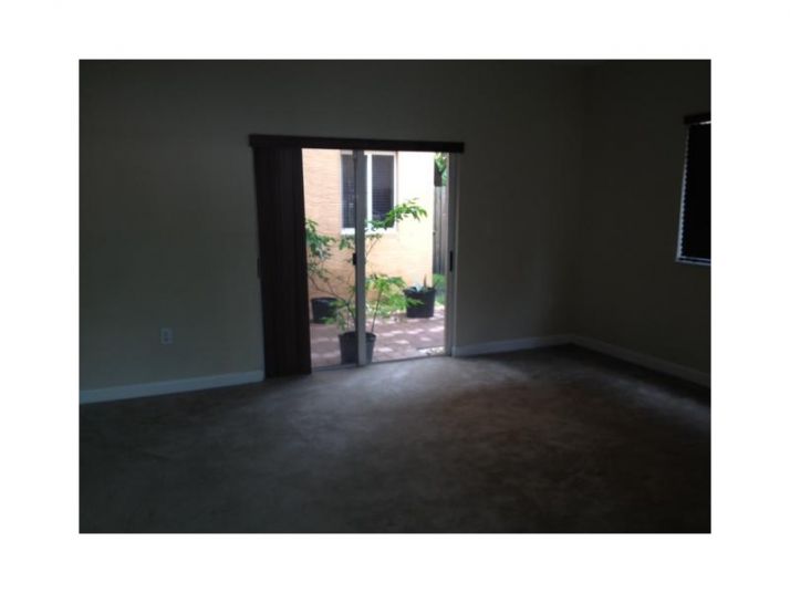 1320 NE 42 AV, Homestead, FL 33033