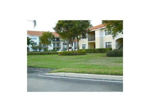 570 S PARK RD # 15-6, Hollywood, FL 33021