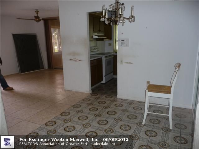 9081 Lime Bay Blvd # 201, Fort Lauderdale, FL 33321